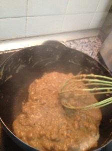 La masa se despega de las paredes y baila sola, como Marta y Marilia. 