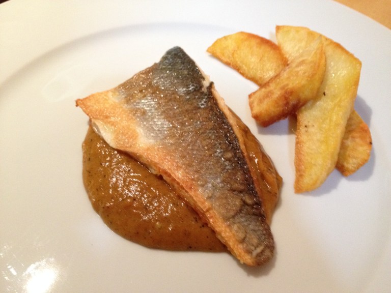 No dejes que los menores miren esto; es muy porno. 