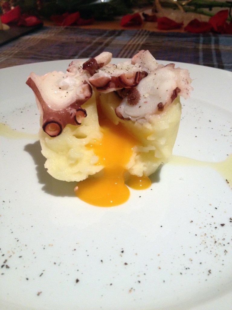 +18. Imagen con alto contenido sexual. 