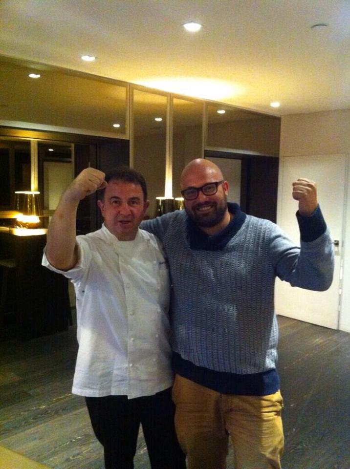 Martín con su garrote y yo con mi garrita. Qué poca gracia y qué guantá tengo... 