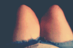 Carla, de Tarragona, preparando los muslos para la receta. Fuente